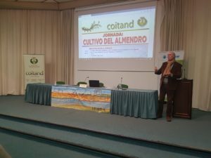 Jornada sobre el “Cultivo del Almendro”, celebrada en el IFAPA Los Palacios